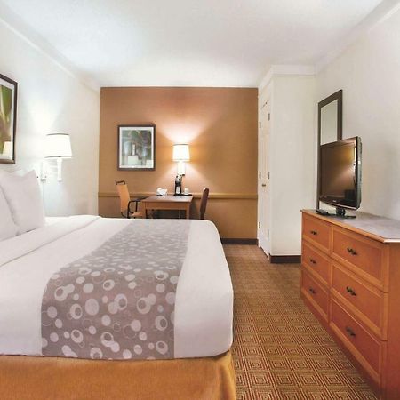 La Quinta Inn By Wyndham Baton Rouge University Area Eksteriør bilde