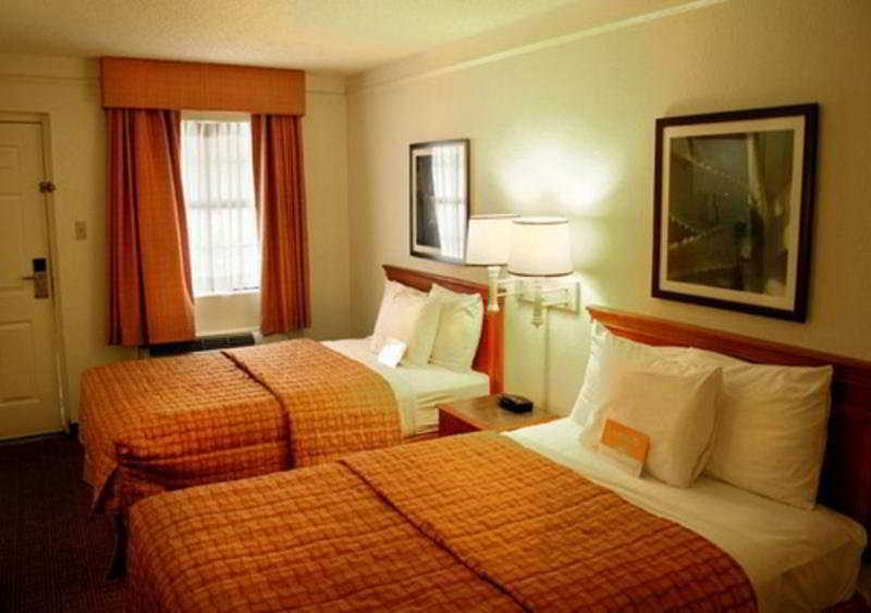 La Quinta Inn By Wyndham Baton Rouge University Area Eksteriør bilde