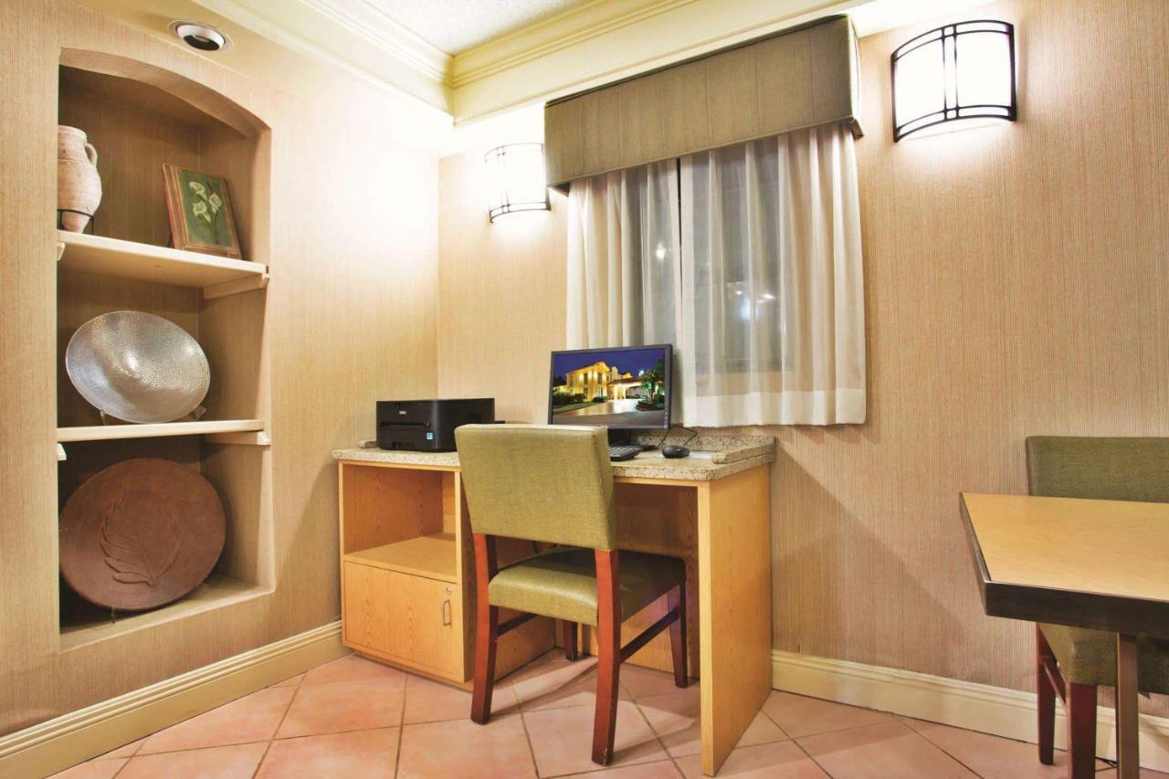 La Quinta Inn By Wyndham Baton Rouge University Area Eksteriør bilde